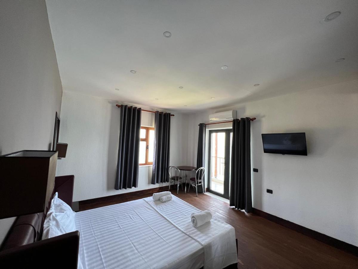 Hotel Victoria Memlishte 외부 사진
