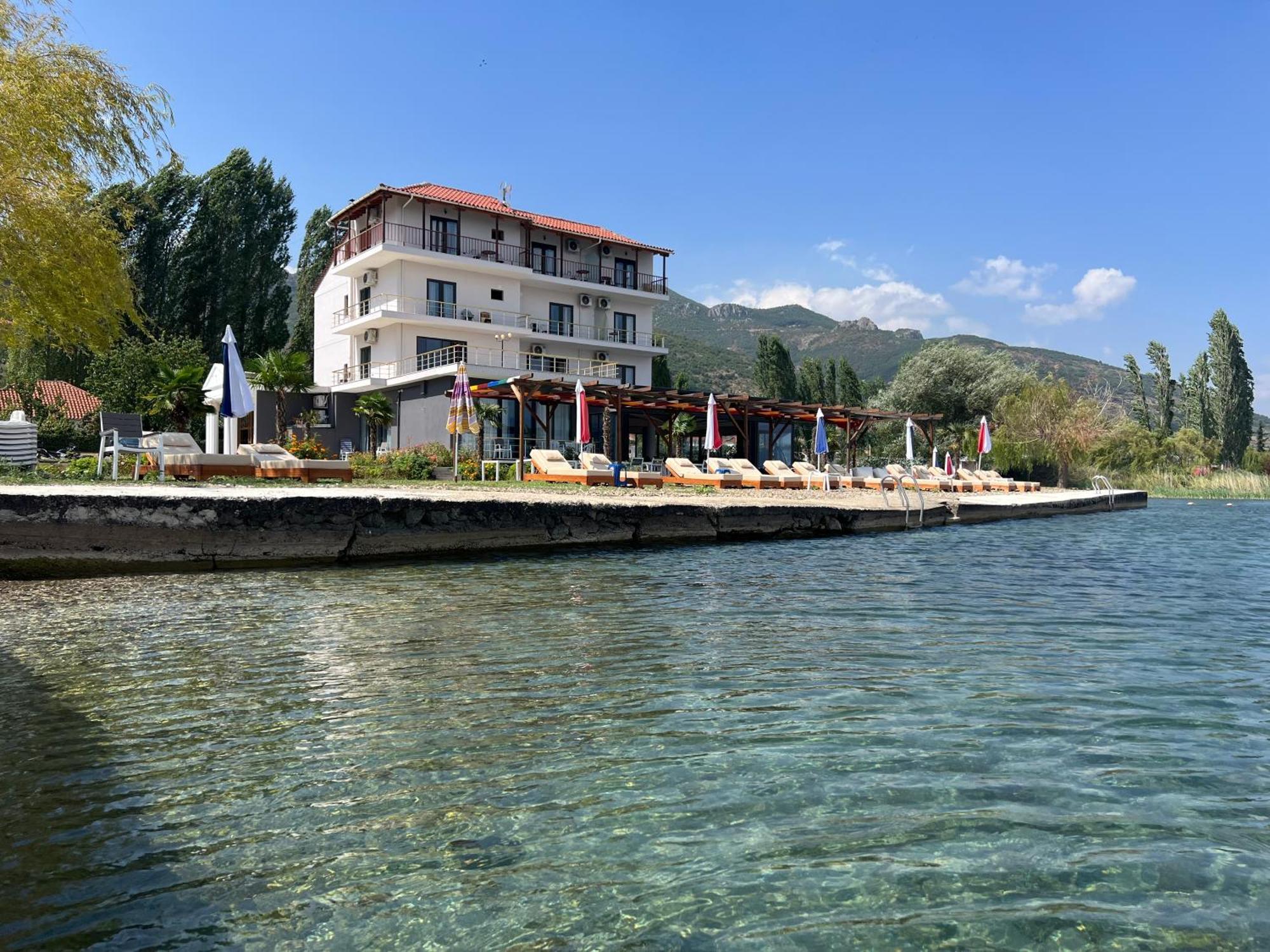 Hotel Victoria Memlishte 외부 사진