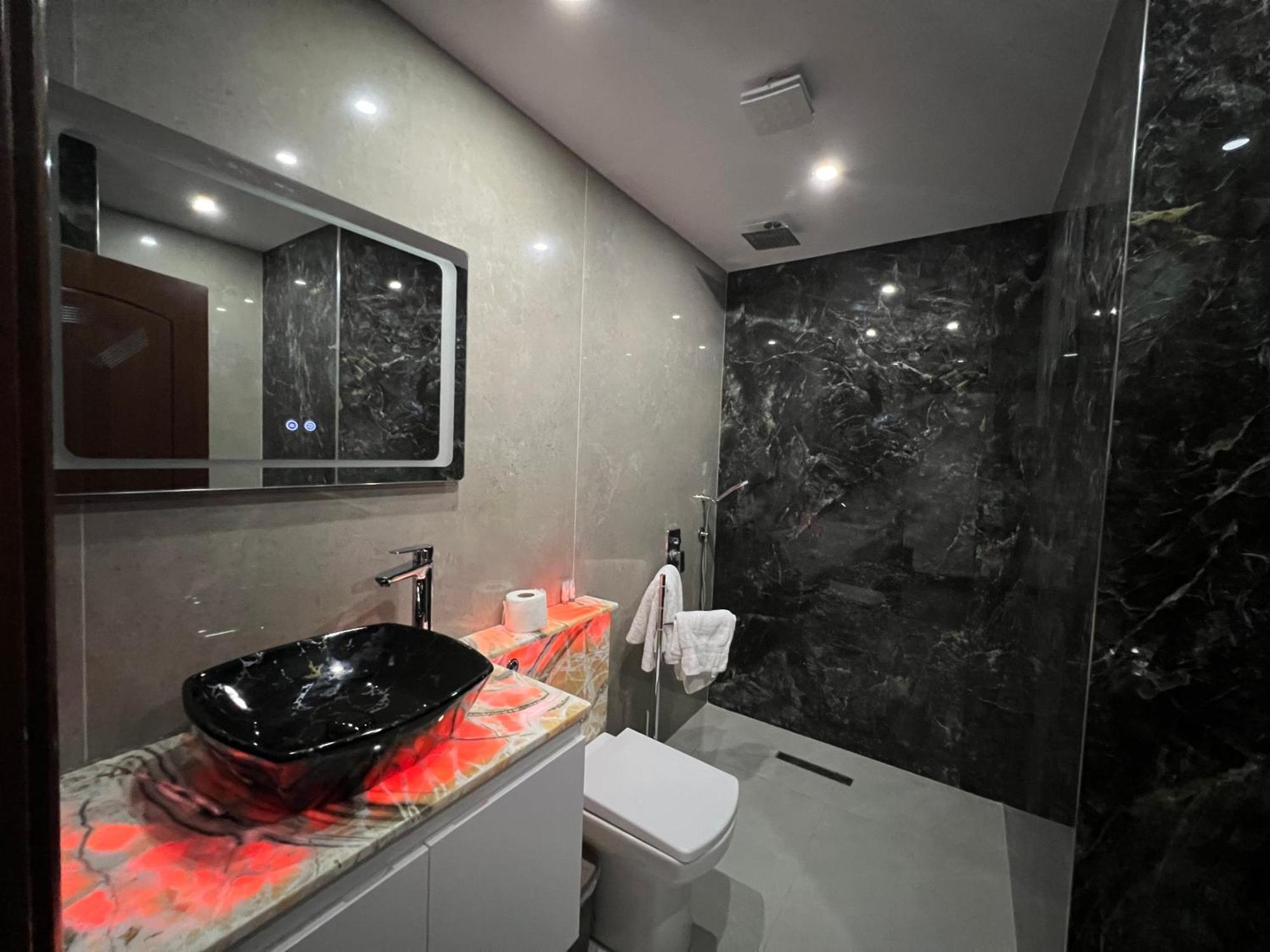 Hotel Victoria Memlishte 외부 사진